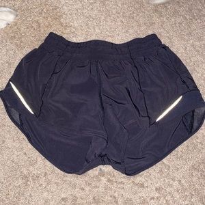 LULU black hotty hot shorts